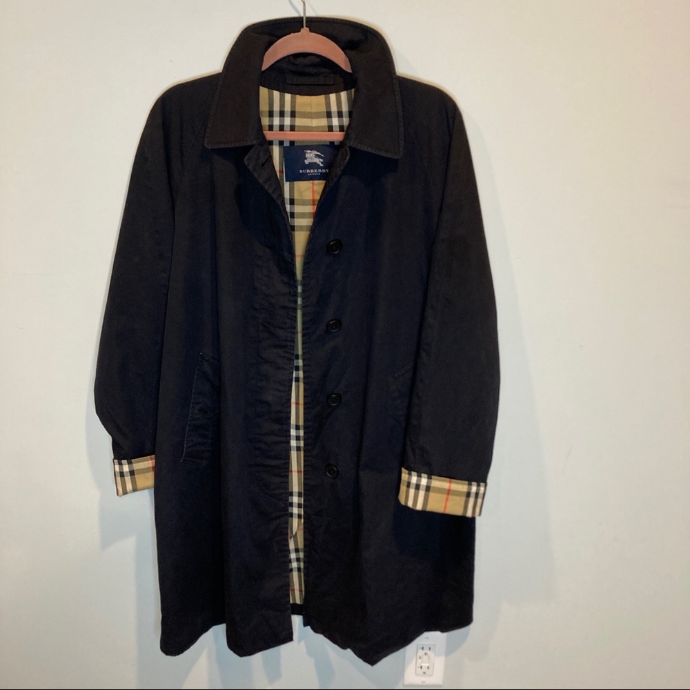 Burberry London Black Trenchcoat